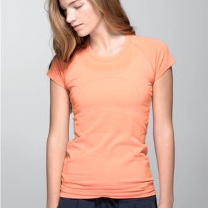 203 Lululemon Swifty Tech 2.0 SL size 4 Peach